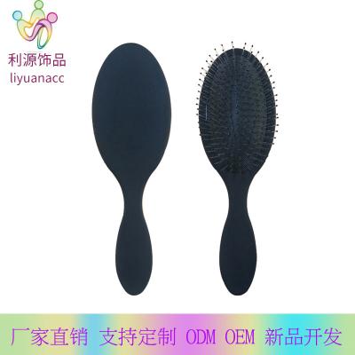 China 2021 Eco-friendly Exquisite Bristle Professional Luxury Bored Hair Brush For Curly Hair for sale