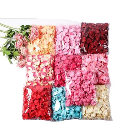 China Conveniently Valentines Day Gifts Artificial Rose Petals Wedding Decoration Petals Flower Petals for sale