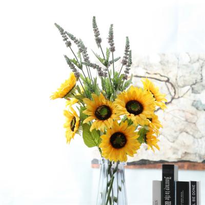 China Conveniently 3 Heads Sunflower Stem Wedding Bouquet Flower Flower Arrangements Artificial Flower Home Decor Floral Design 3 Long for sale