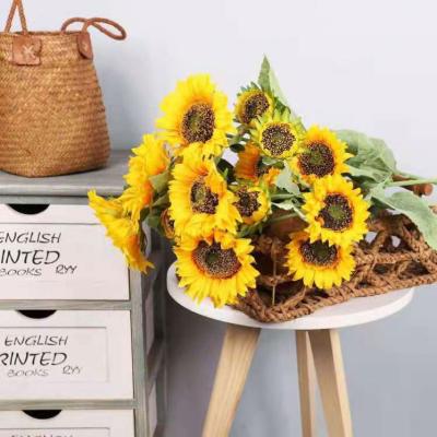 China Convieniently Artificial Plant 3 Heads 4 Buds Best Creative Artificial Sunflowers Flower for sale