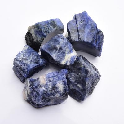 China China Wholesale Natural Blue Stone Raw Stone Crystal Opens Crystal Ornaments for sale