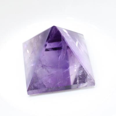 China Pyramid Natural Energy China Amethyst Healing Stone Ornaments for sale