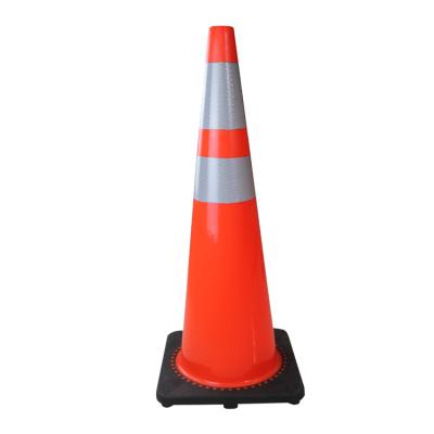 China America Standard 28 Strips High 10lbs 4.5kg Inch 700mm Black Base PVC Reflective Flexible / 2 Traffic Road Cone for sale