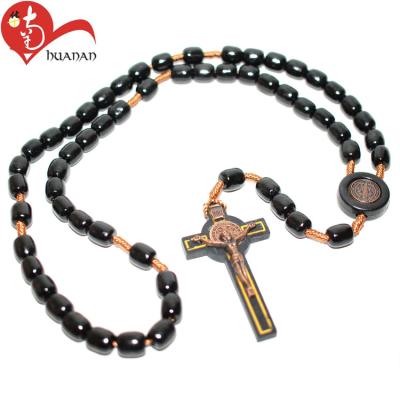 China Religious Custom Design Religious Souvenirs Christian Wooden Rosaries Necklace for sale