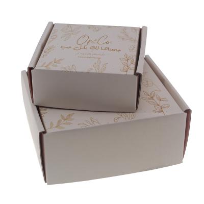 China Recycled Materials Cardboard Box Cosmetic Set Beauty Product Skin Care Box Packaging Printing for sale