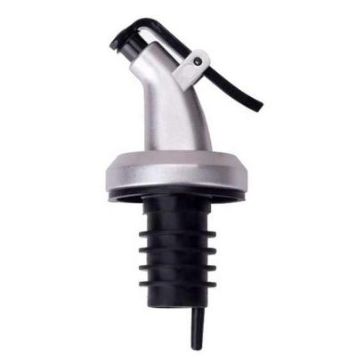 China Non Spill Silver Plastic Bottle Cap With An Oil Outlet , Bottle Flip Cap Stopper for sale