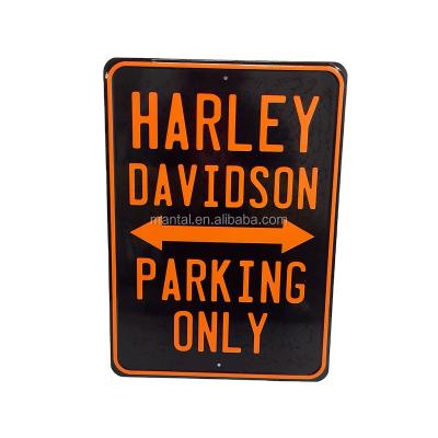 China Parking Sign Metal Parking Flat Panel Parking Only Sign for sale