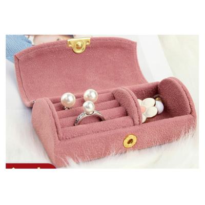 China Portable Storage BO Wholesale Velvet High End Travel Beads Jewelry Box Face Jewelry Package Vault Ring Box Engagement Jewelry Storage Box for sale