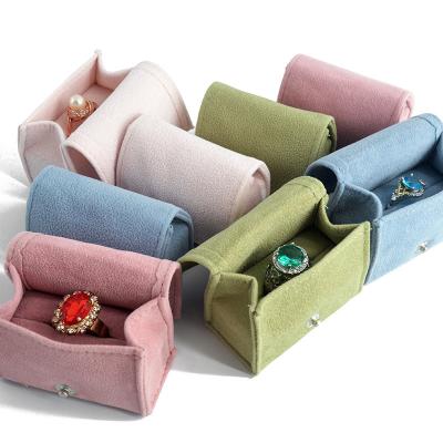 China Ring Box Portable Jewelery Case Packing Organizer Pu and Multicolor Ring Necklace Velvet Bead Pendant Bracelet for sale