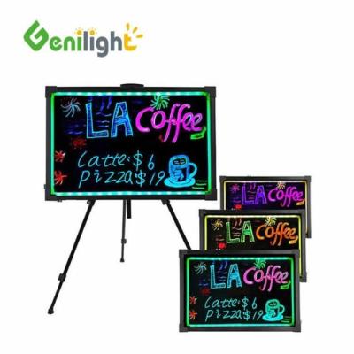 China Tensión de salida DC12V Cuadro de aleación de aluminio Triángulo Stand LED Tabla de escritura para bares / cafeterías en venta