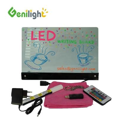 China Tabla de escritura magnética de LED con banda RGB SMD5050 personalizable para publicidad interactiva en venta