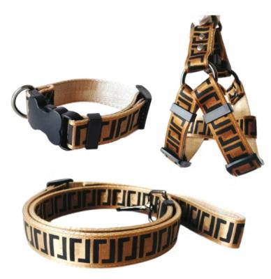 China Factory Pet Supplies Doggie Leash Rope Vest Adjustable Soft Prestocked Luxury Dogs Harness Vest Designers Dog Harness Set for sale