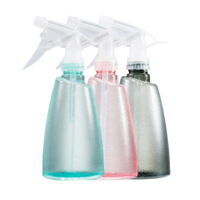 China RUIPU Modern Colorful Clear Continuous Refillable Bottle Plastic Mist Spray Bottles Watering Can for sale