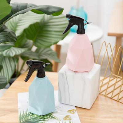 China Nordic Wholesale Popular 600ml Simplicity RUIPU (YDPH) Home Cleaning Plastic Hand Trigger Aerosol Spray Bottle for sale