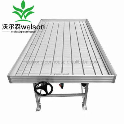 中国 High quality plastic flower plant growth fruit ebb and flow bench greenhouse table bench rolling table for sale 販売のため