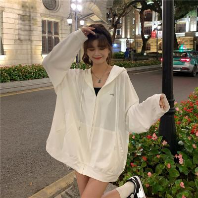 China Women's Breathable White Fashion Korean Regular Coats Tribal Coat Sun Protection Shorts Urban Slim Long Sleeve Coat for sale