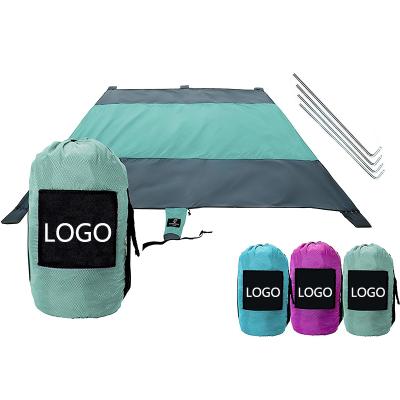 China Sand Proof / Ripstop Outdoor Picnic Beach Waterproof Oversized Waterproof Blanket for sale