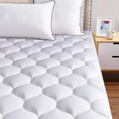 China Anti Dust Mite Waterproof Bamboo Mattress Protector Silky Soft Bed Topper for sale