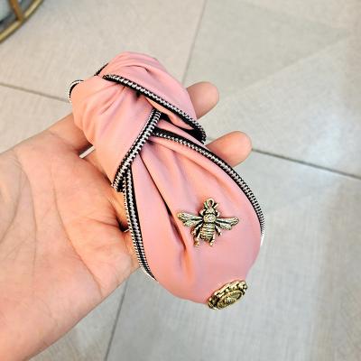 China Creative Women's Retro Hair Accessories Fashion PU Leather Headband Alloy Bee Snap Hair Headdress Headbands Zipper Hairbands for sale