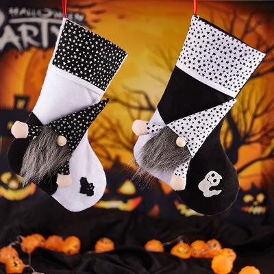 China Cute Party Decoration New 2022 Halloween Party Love Candy Cloth Bag Decoration for sale