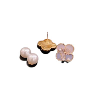 China TRENDY New Fashion Imitation Pearl Inlaid Earrings, Imitation Pearl Ear Plugs, Flower Design, 18K Gold Plated Alloy Epoxy Resin Women for sale