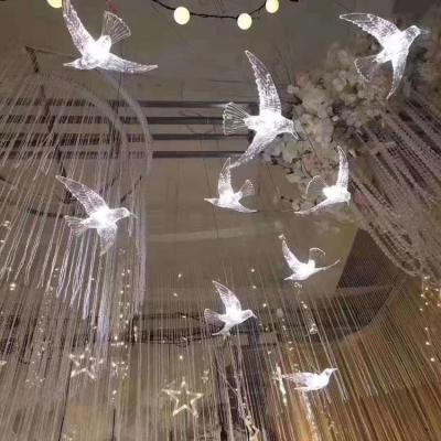 China 2019 New Transparent Acrylic LANDSCAPE Bird Wedding Layout Props Bird Chandelier for sale