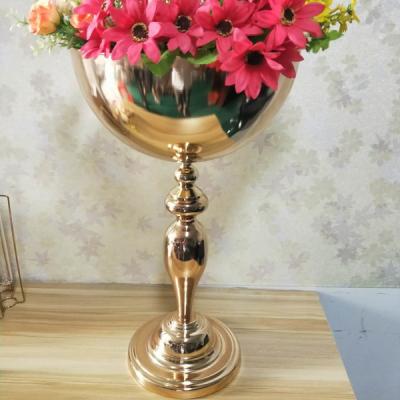 China Month Gold Round Floral Pattern High Round Floral Pattern Room Decoration Soft Wrought Iron Flower Vase Stand Flower Vase Weddings Decoration for sale