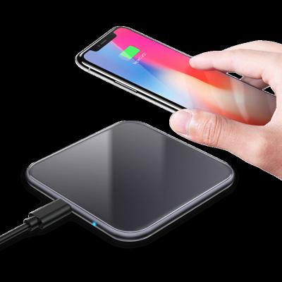 China Hot Selling Good Quality Hot Selling Mobile Phone Wireless Pad 15W Qi Fast Wireless Charger Portable Charger for sale