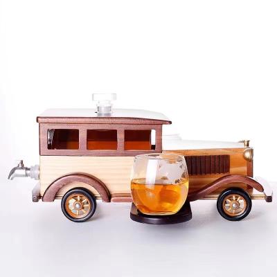 China New Blown Glass Wine Glass Decanter Car Model Decanter Whiskey Decanter Classic/Postmodern Home Decoration for sale