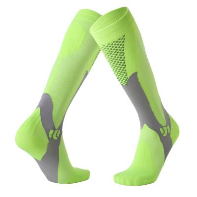 China Breathable Compression Socks For Women 20-30 mmHg Men's Knee High Stockings Compression Shoes Compression Socks For Women for sale