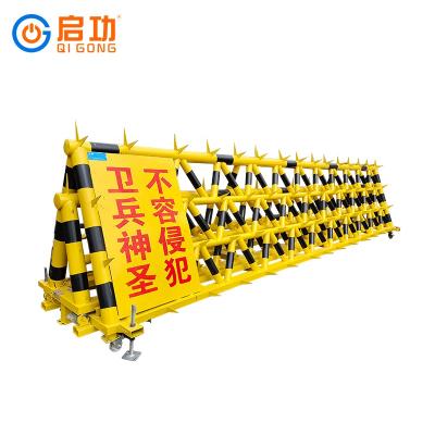 China Anti-Corrosion Road Safety Hot Movable Road Barriers Roadblock Traffic Sale Vehicle Anti-Terrorist Crash Barrier for sale