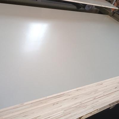 China Modern High glossy waterproof marine melamine plywood for sale