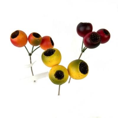 China Christmas Artificial Berry Arrangement For Winter Holiday Decorations Warm Hand Made Decoration for sale