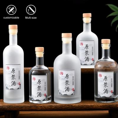 China ODM LOGO Vodka Glass Liquor Bottles 500ml OEM Liquor Wine Storage Decaled 750ml 50ml 250ml Whiskey Champagne Cocktail Bottles for sale