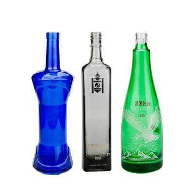 China Hot Sale 500ml 700ml Matt Black Glass Sloe Gin Liquor Wine Storage Bottle Colored Vodka Spirit Glass Bottle for sale