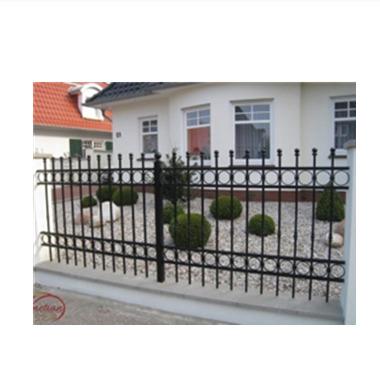 China Modern Custom Or Standard Iron Fence Panels Designer Iron Fence Wrought Iron Fence for sale