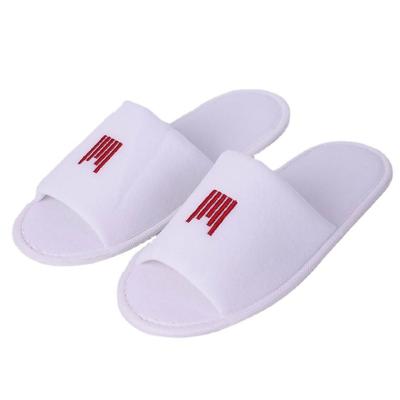 China Hotel Disposable Toe Close Toe Linen Open Slipper Washable Yoga Slippers Wholesale Soft Comfortable Spa Dresser for sale