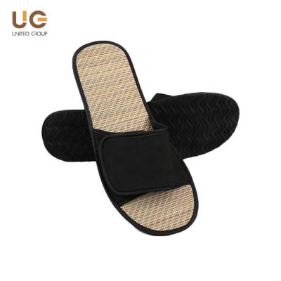 China Disposable Slippers China Factory Hotel Supplies Open Toe Spa Hotel Slippers for sale