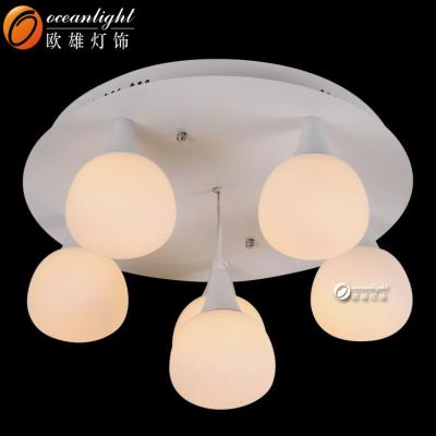 China Large Modern Chandeliers Cheap Crystal Chandelier Made Shells OM8801C-6 for sale