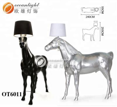 China 2019 Modern Modern Animal Shaped Bedside Table Floor Lamp Table Of Horse On Desk OT6011 for sale