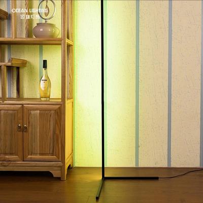 China 145CM Height Aluminum Alloy Iron Lighting Simple Modern Simple White 15W LED Tube Floor Lamp for sale