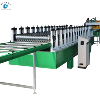 China Industrial Corrugated Sheet Roll Forming Machine With Hole Punching Te koop