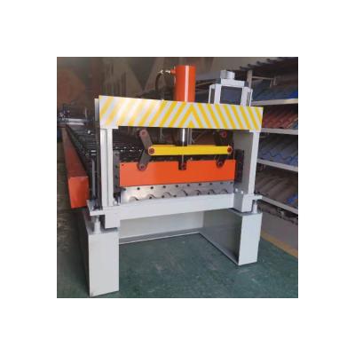 China Sheeting Iron Making Corrugated Sheet Roll Forming Machine For Building Material Shops Te koop