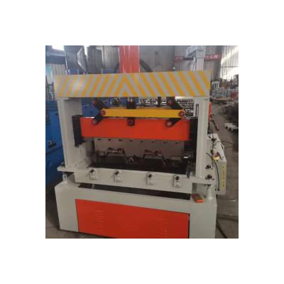 China High Productivity Floor Deck Roll Forming Machine For Construction for sale