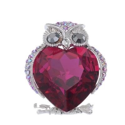 China Lovely Heart Elegant Cute Design Jewelry Large Rhinestone Brooch For Decor for sale