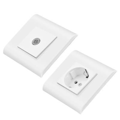 China Home Light China Manufacture Electric Socket Wall Switch Professional Remote Control Socket for sale