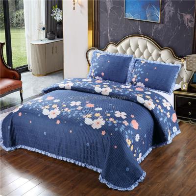 China Lightweight Design Disposable Queen/Full Size 3-Piece Comforter Set Bed Cover For Spring And Summer Bedding 1 Comforter And 2 Pillow Shams for sale