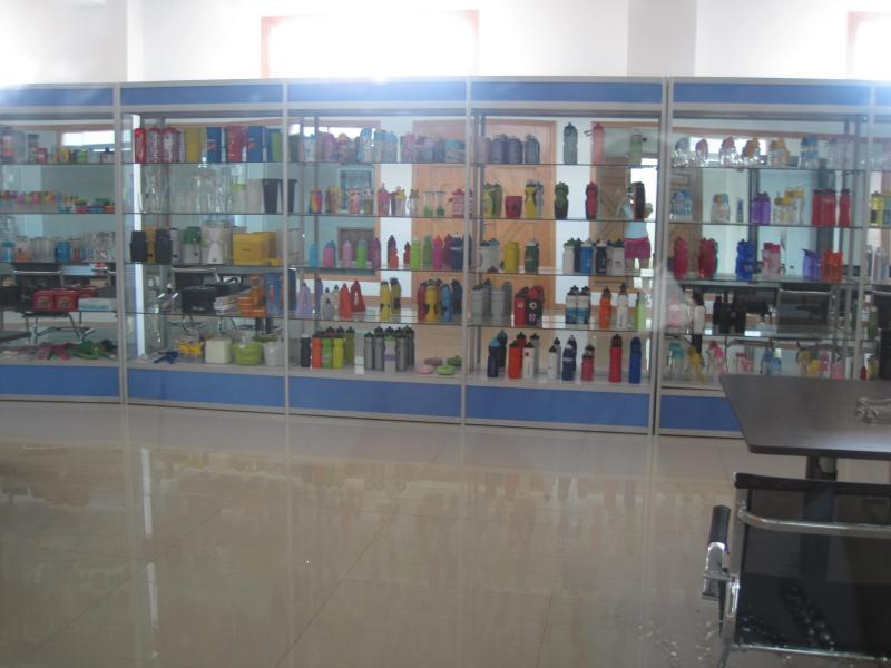 Verified China supplier - Huangyan Huayao Plastic&mold factory