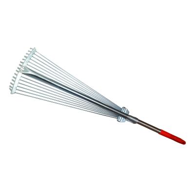 China Garden Rake 15 TEETH ADJUSTABLE STEEL RAKE WITH RETRACTABLE STEEL HANDLE en venta