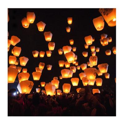 China China Sky Lanterns for Celebration of Life Funeral Decorations in Memory of Loved Ones - Customizing with Message Tags and Stickers for sale